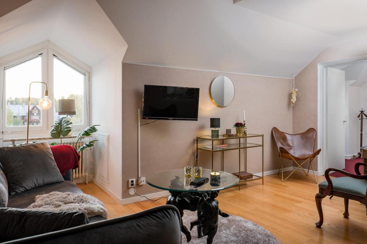 Hotel Vaennaes Vannas Bagian luar foto